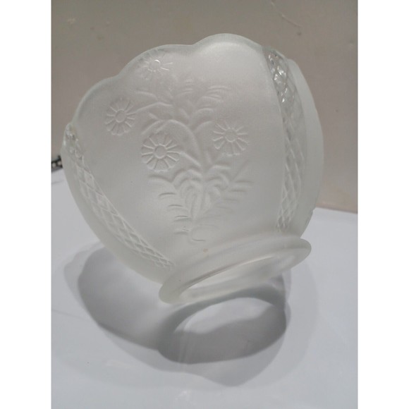 Replacement Vintage Frosted Scalloped Etching Glass Light Lamp Shade 3.5 Open - Picture 6 of 12